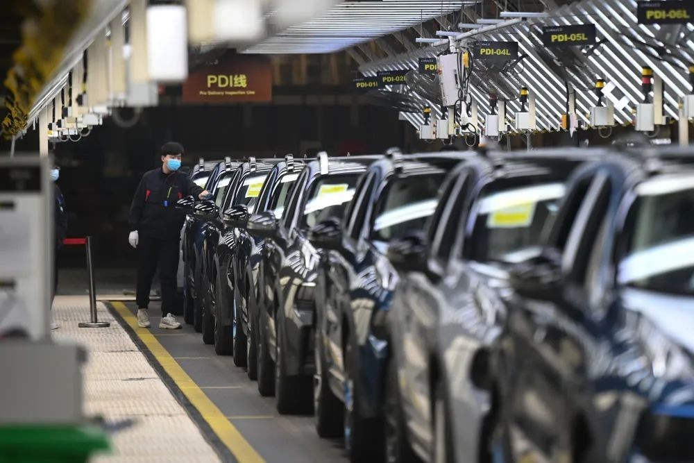 我國新能源汽車進入全面市場化拓展期，利好政策不斷出臺！