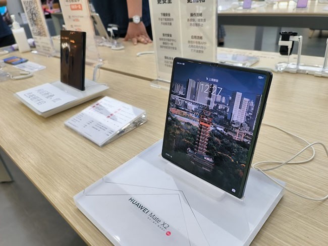 中國企業在中小尺寸OLED面板市場占有率增至22.6%，韓國企業市占率下降到77.4%！